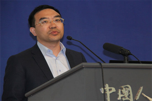 冷艺婕:43黄金超级跌幅多单被扫 晚间行情解析